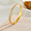 Amandine I Bracelet jonc en acier inoxydable et zircons